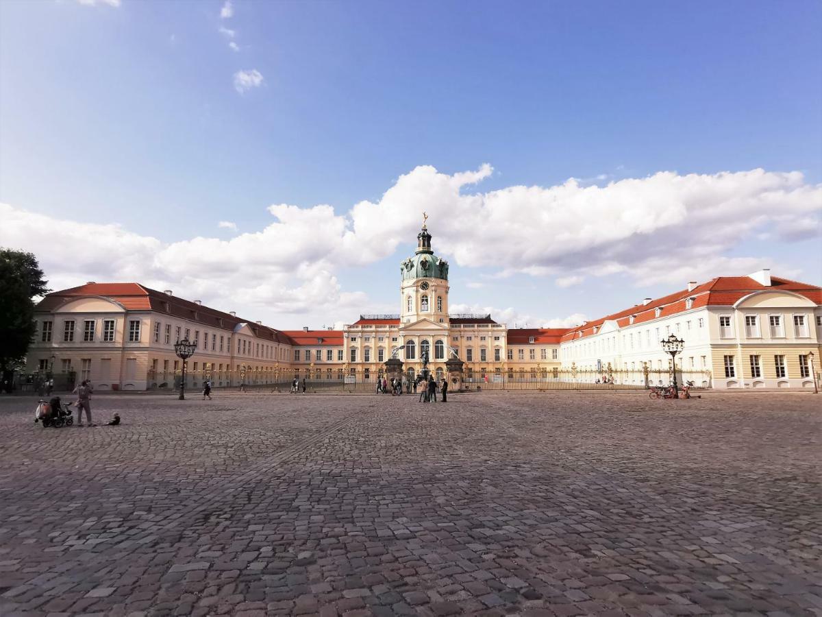 Kvh By Rockchair Apartments L Superhost Status L Boxspringbett Am Schloss Charlottenburg Welcomes You! Berlin Exterior photo